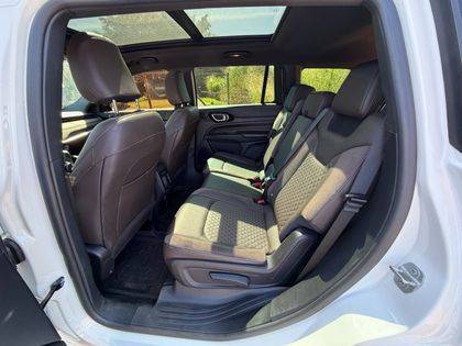 JEEP COMMANDER 2.0 HURRICANE 4 TURBO GASOLINA OVERLAND AT9 JEEP COMMANDER 2.0 HURRICANE 4 TURBO GASOLINA OVERLAND AT9